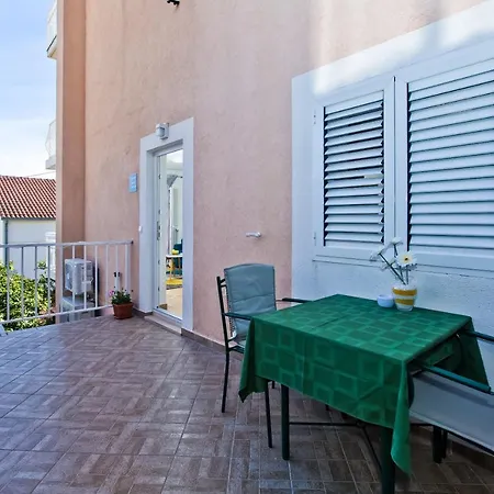 Anita Apartment