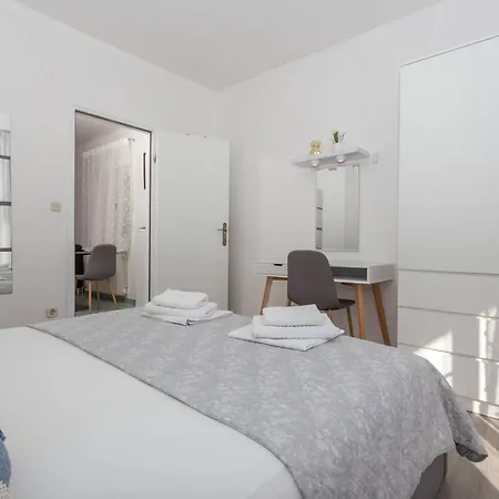 Anita Apartment *
