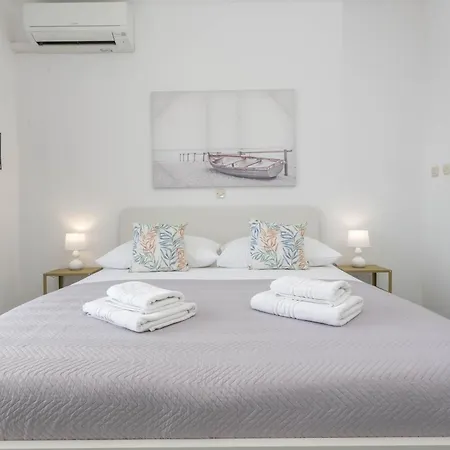 Anita Apartment